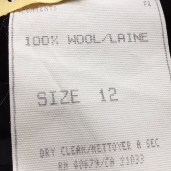 Just Clothes 100%Wool black skirt 29”W 19”L 41”Hip - Picture 6 of 8